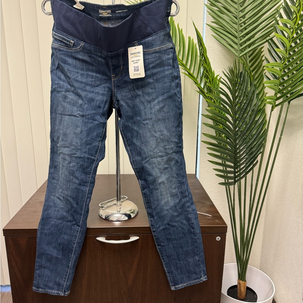 Signature by Levi Strauss & Co. Maternity Baby Bump Skinny Jeans Size L